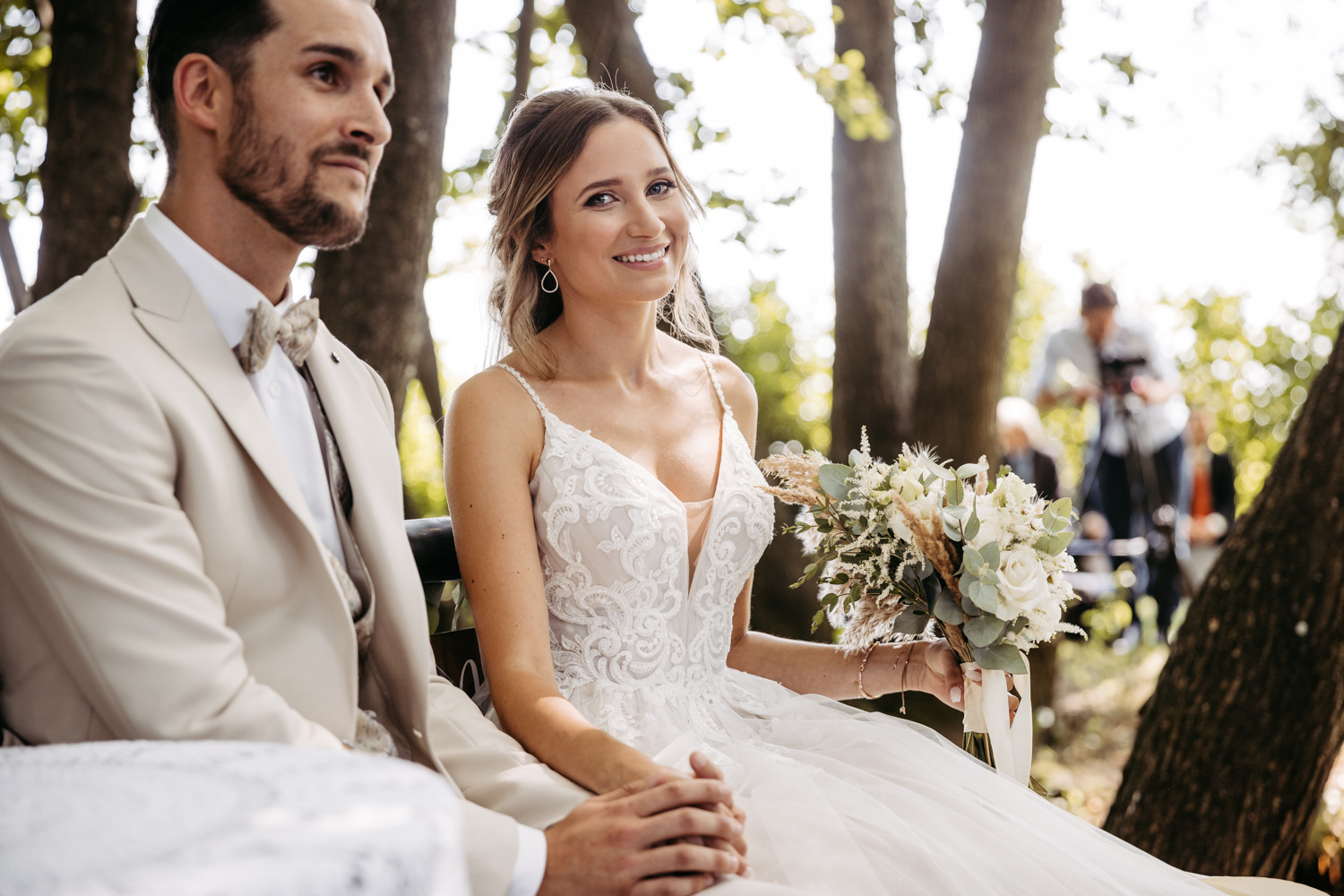 Hochzeit am Vedahof - Linz Gramastetten | © Nina Danninger Photography