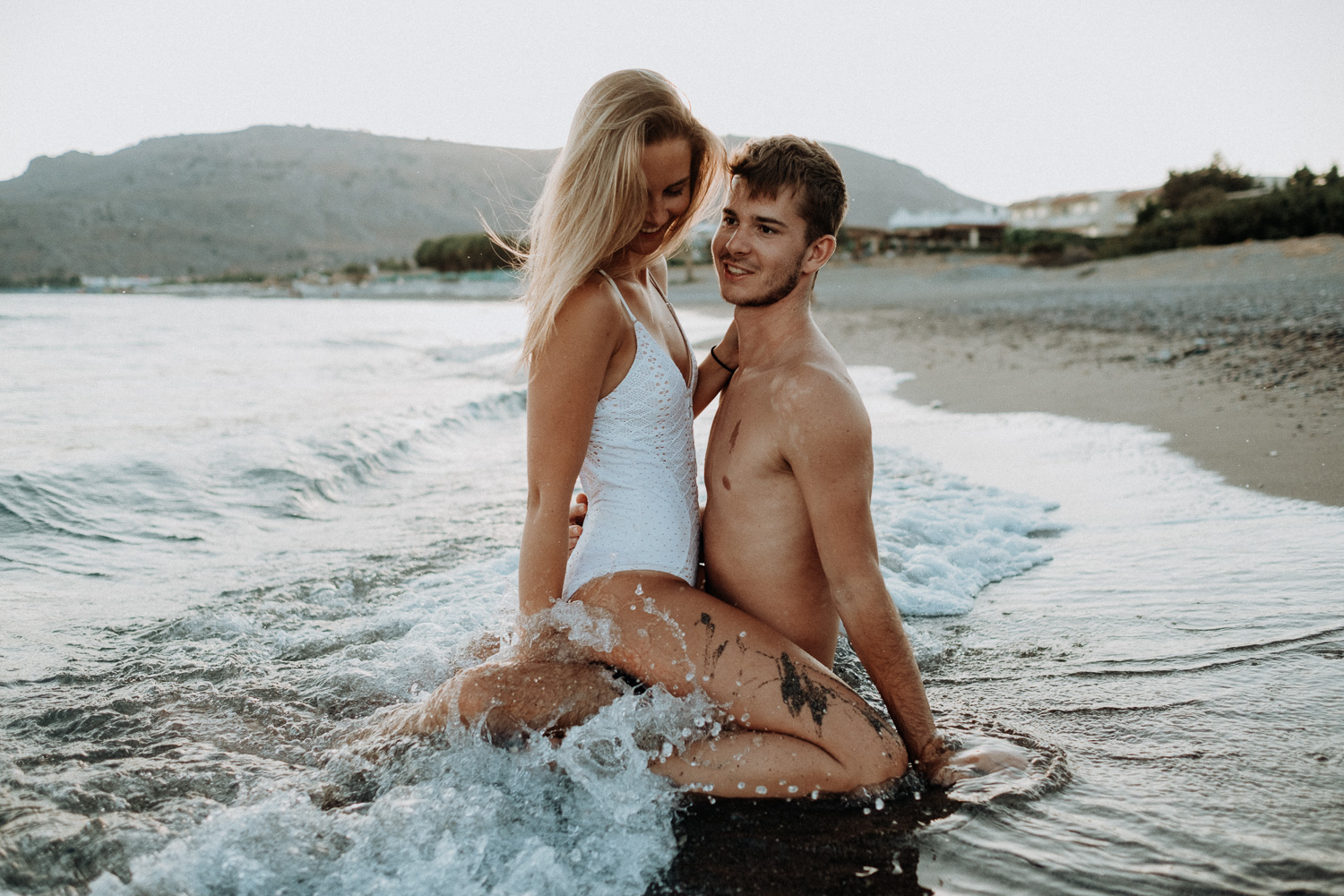 Couple Shooting Griechenland Beachcouple Nina Danninger Photography