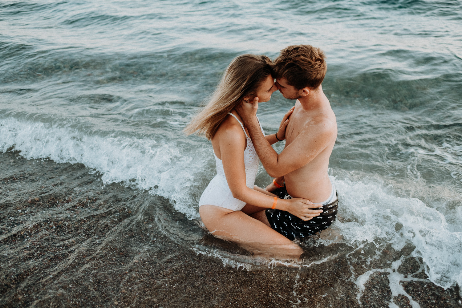 Couple Shooting Griechenland Beachcouple Nina Danninger Photography
