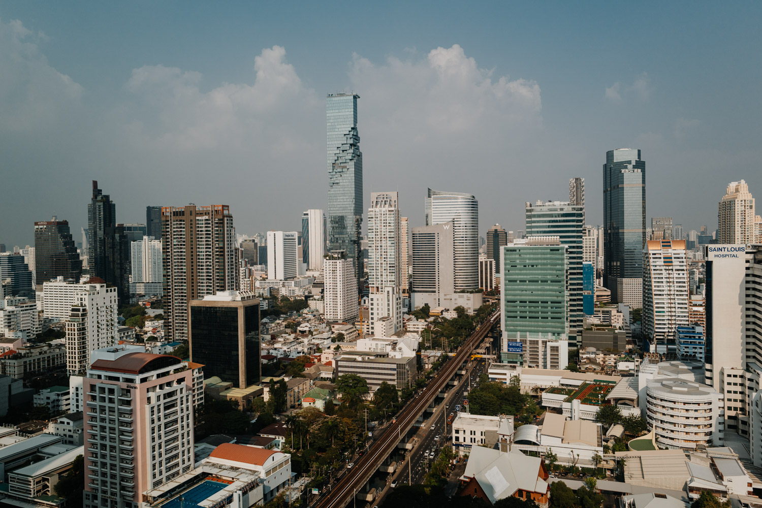 Skybar in Bangkok Thailand / Nina Danninger Photography